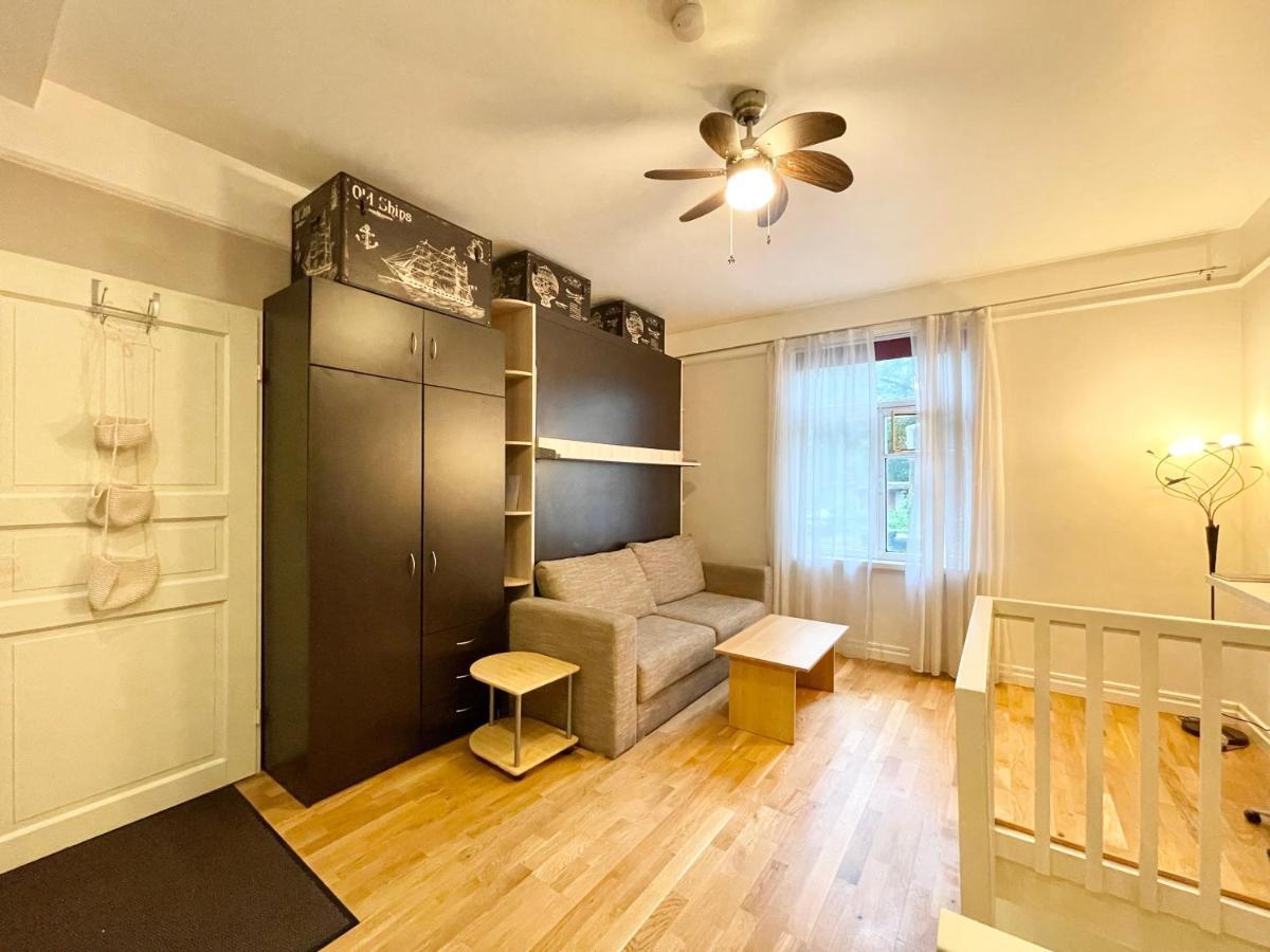 Apartamento Cosy Studio In Historical Building. City Center Tallin Exterior foto